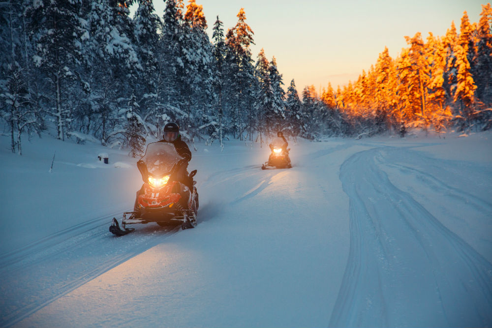 Kakslauttanen snowmobile safari at Kakslauttanen
