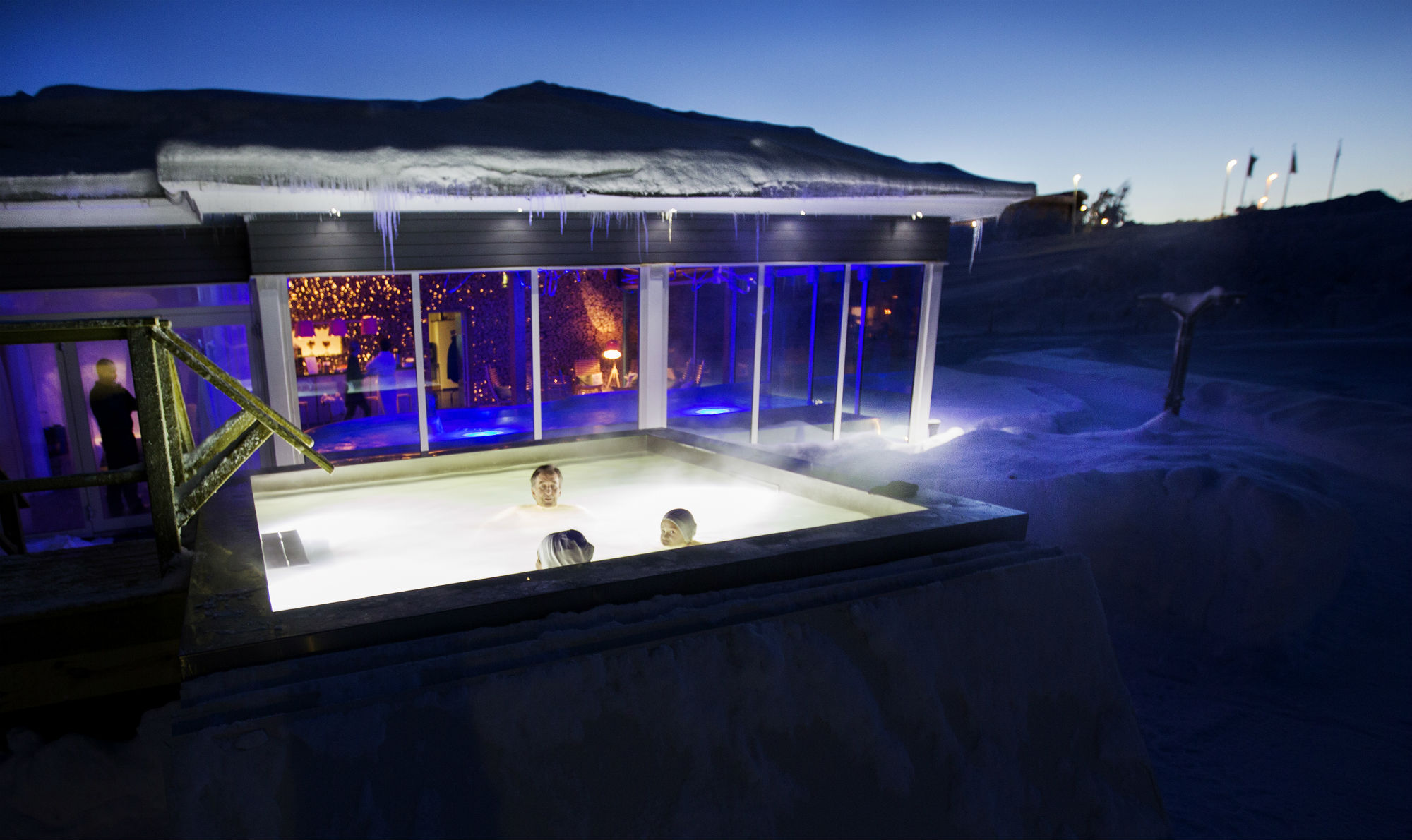 Arctic Spa Facilities camp ripan