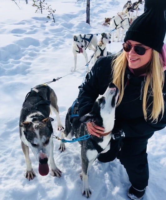 hannah with huskies
