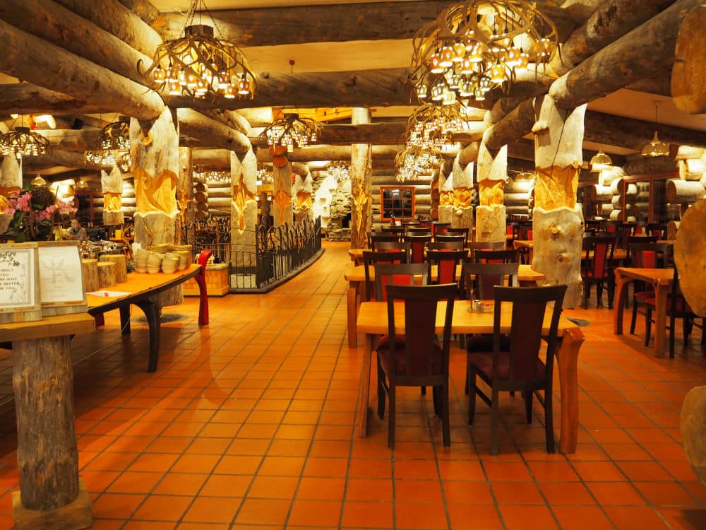 restaurant at kakslauttanen