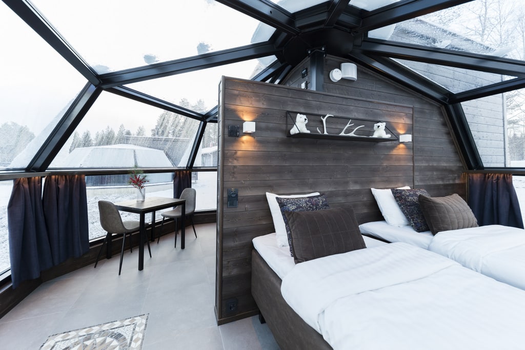 Comfortable and warm stay at the Arctic Fox Glass Igloos with Arctic Direct