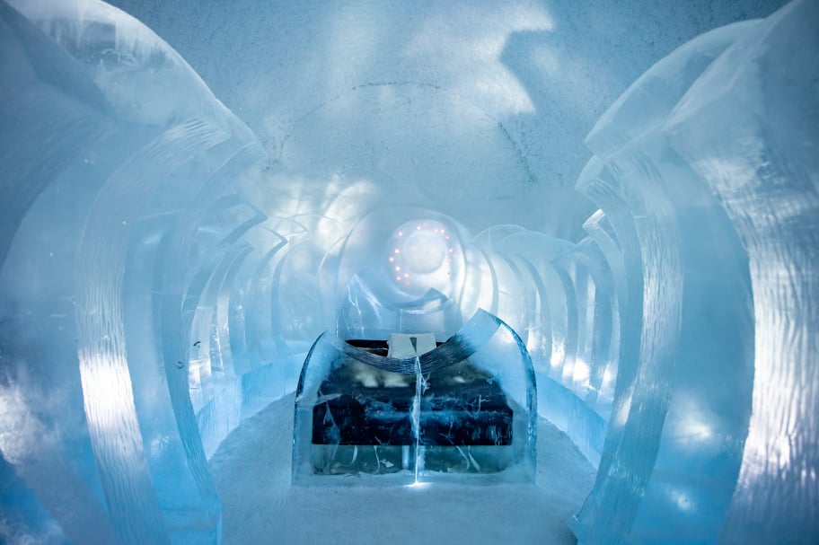 Art Suite ice hotel