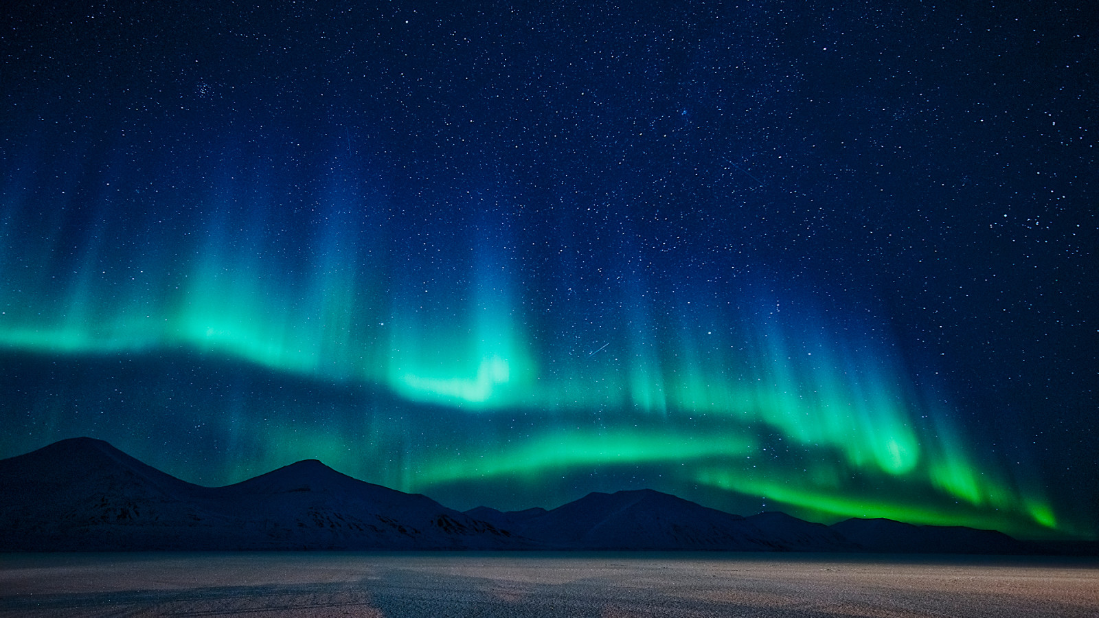 Northern lights svalbard