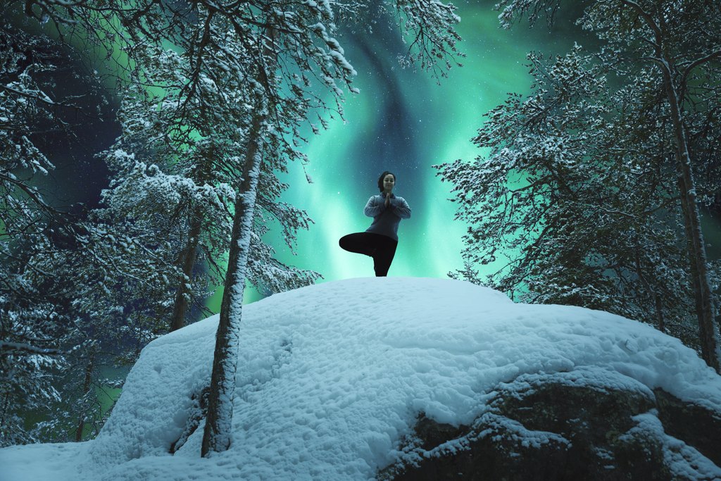 yoga under the northern lights