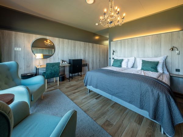 double bedroom