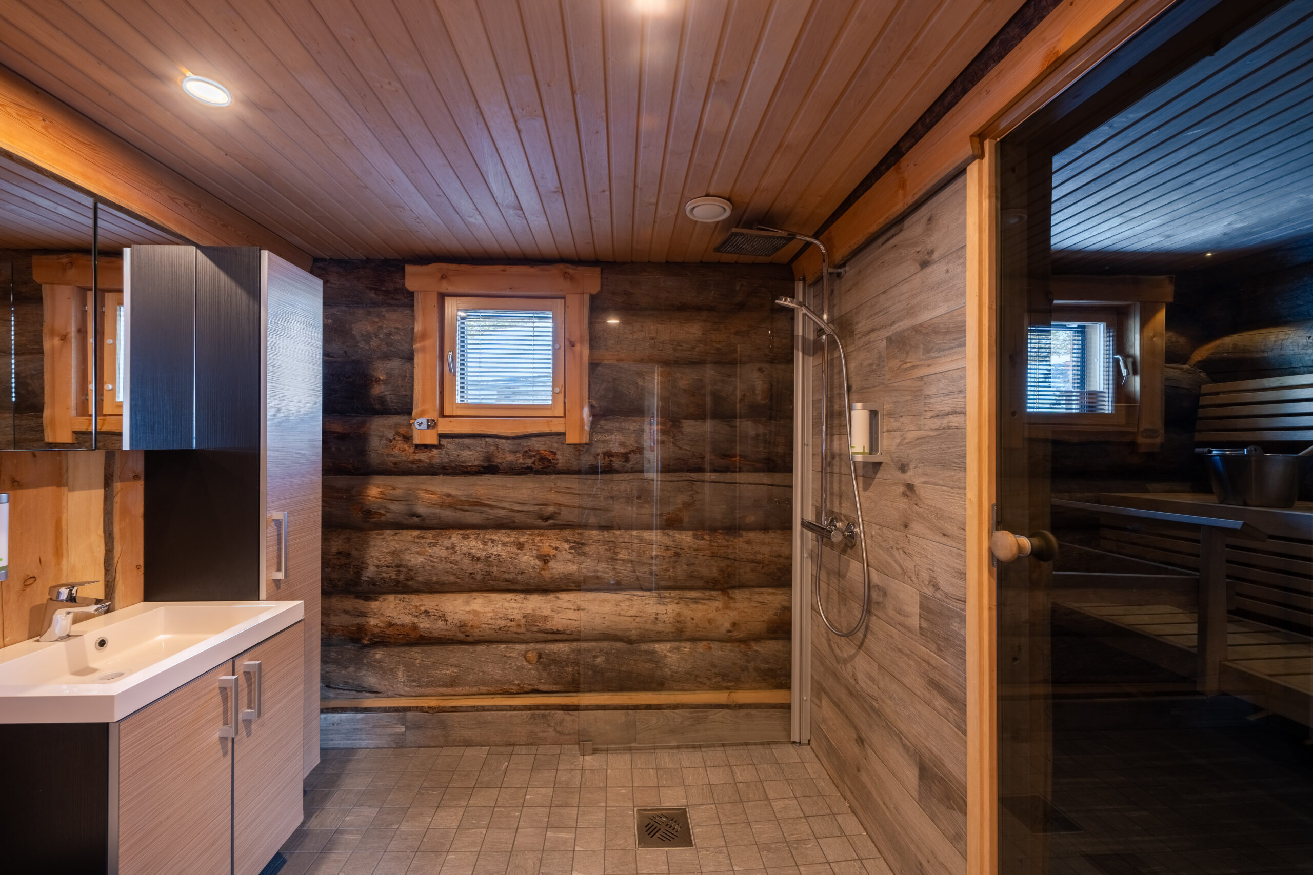 bathroom in log cabin