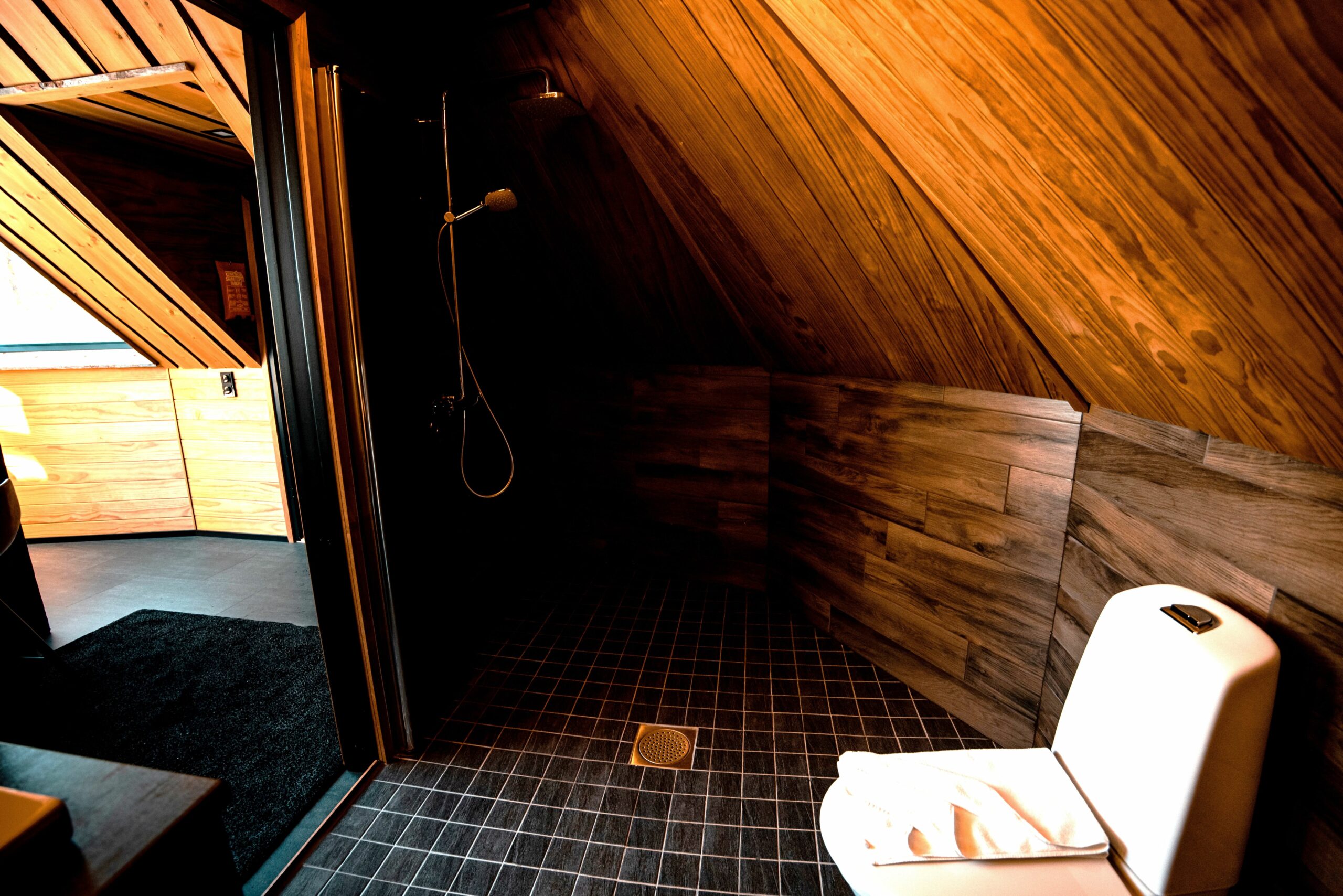 Wilderness Hotel Nangu - Panorama Log Cabin bathroom