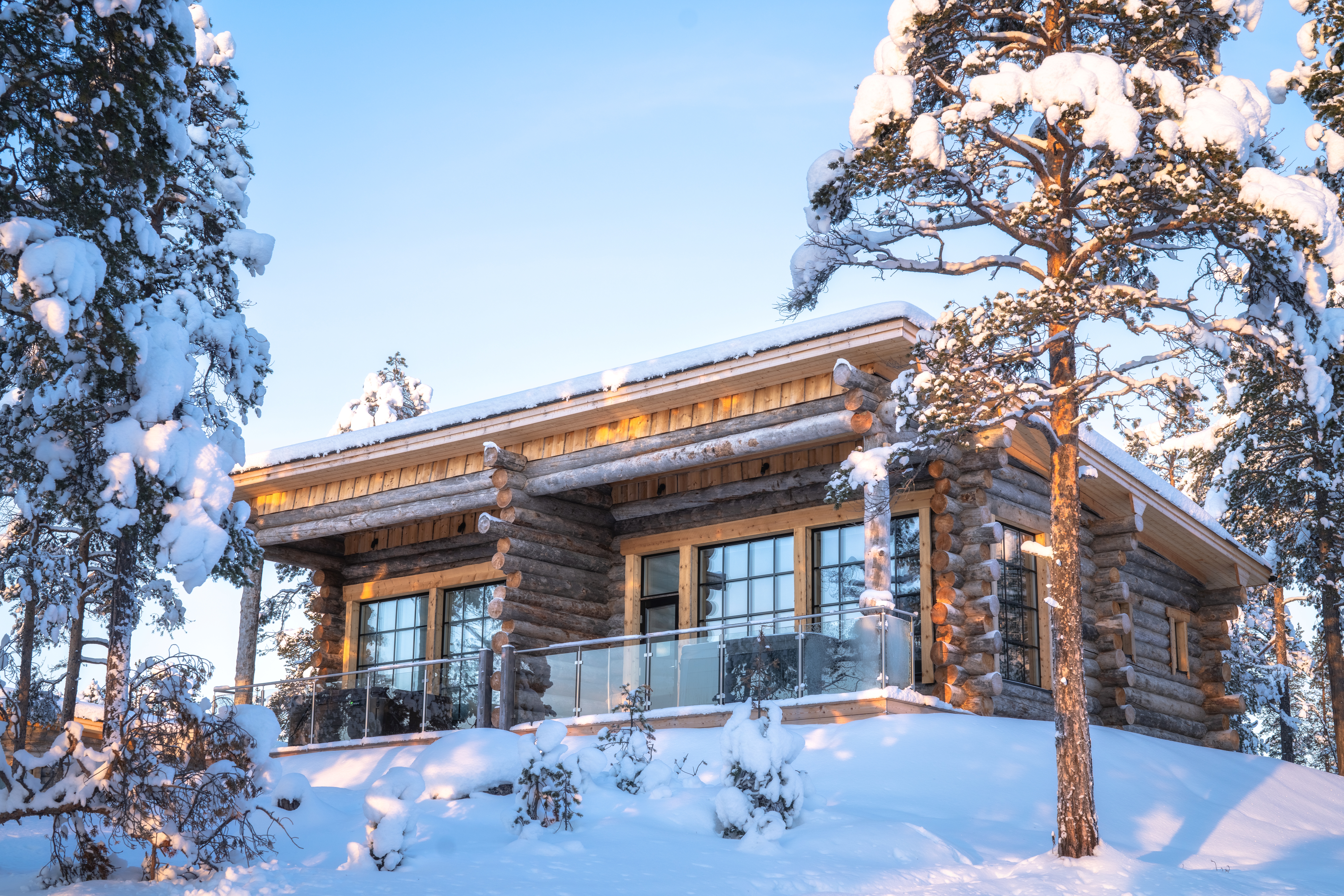 outside view of panorama log cabin