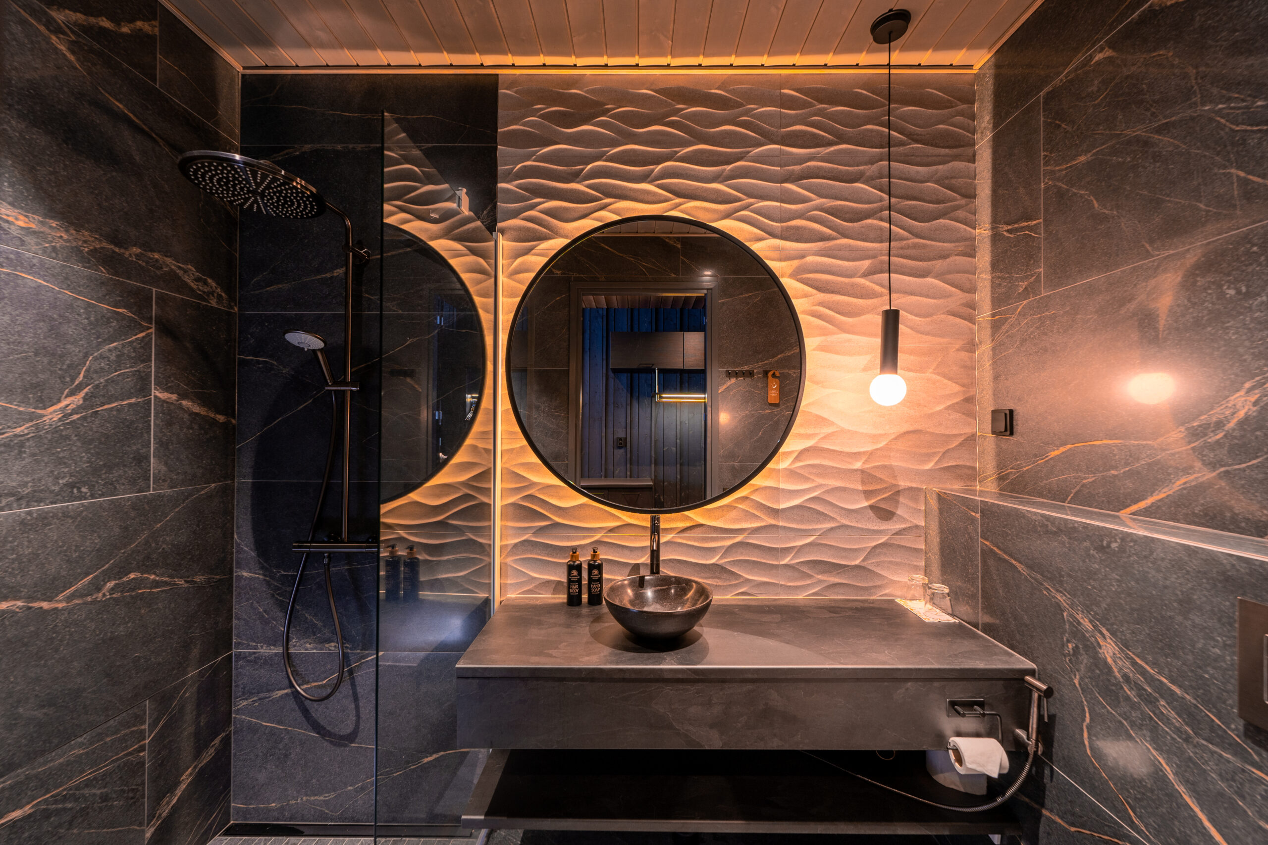 wilderness premium room bathroom