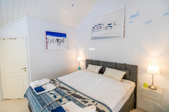 Lapland Guesthouse snow room bed view