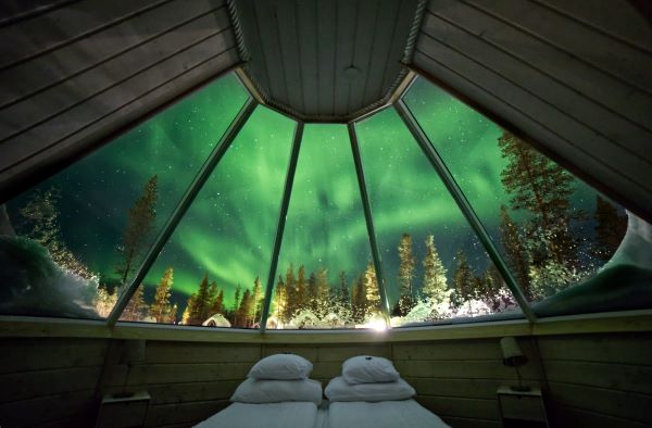 NLV Saariselka aurora cabin northern lights window view