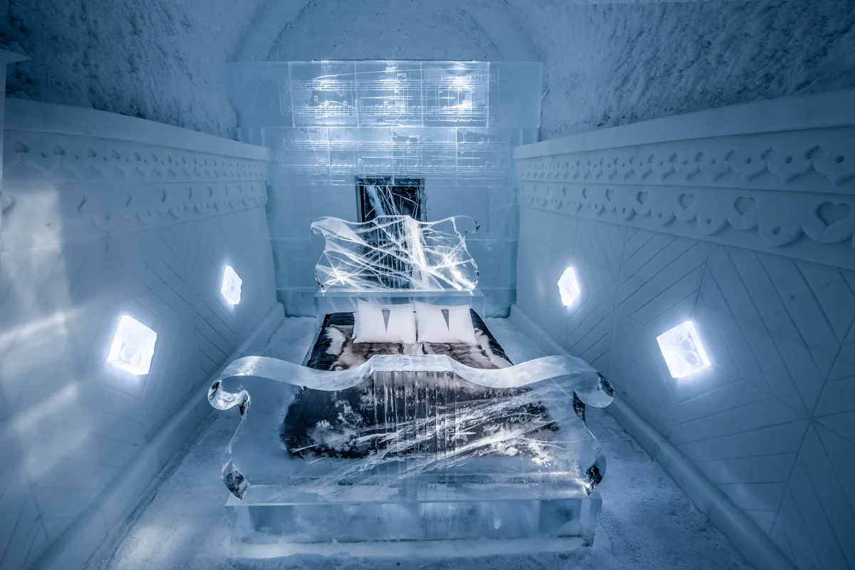 double bed with ice carving around