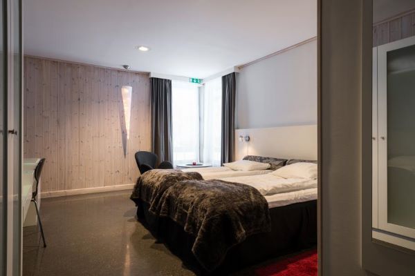 small kamoos hotel room at ice hotel