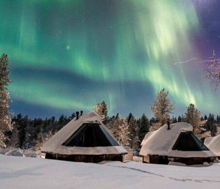 aurora cabins with northern lights