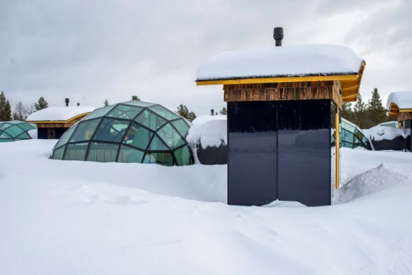 glass igloo at kakslauttanen